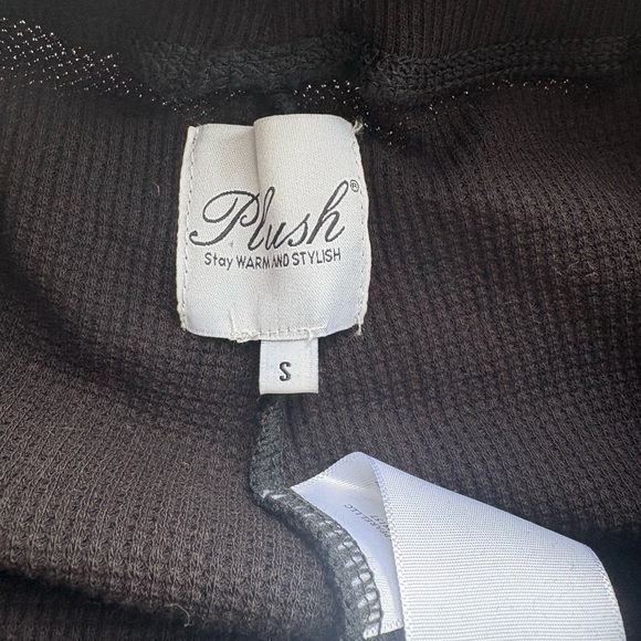 Plush Apparel Hearts Thermal Pajama Pants Size Small - Picture 7 of 8